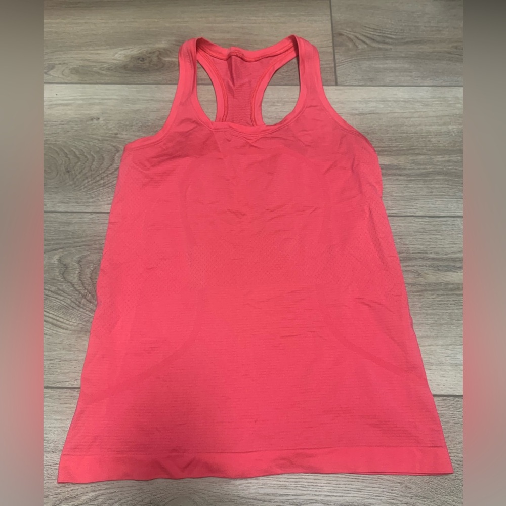 Lululemon Athletica Swiftly Tech Tank 2.0- Lip Gloss Size 6